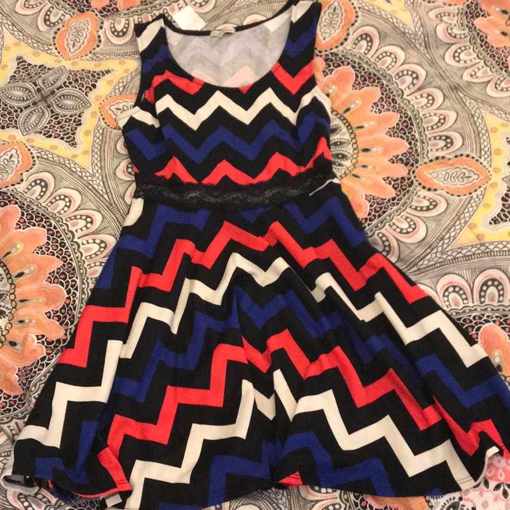 BNWT Chevron print Dress